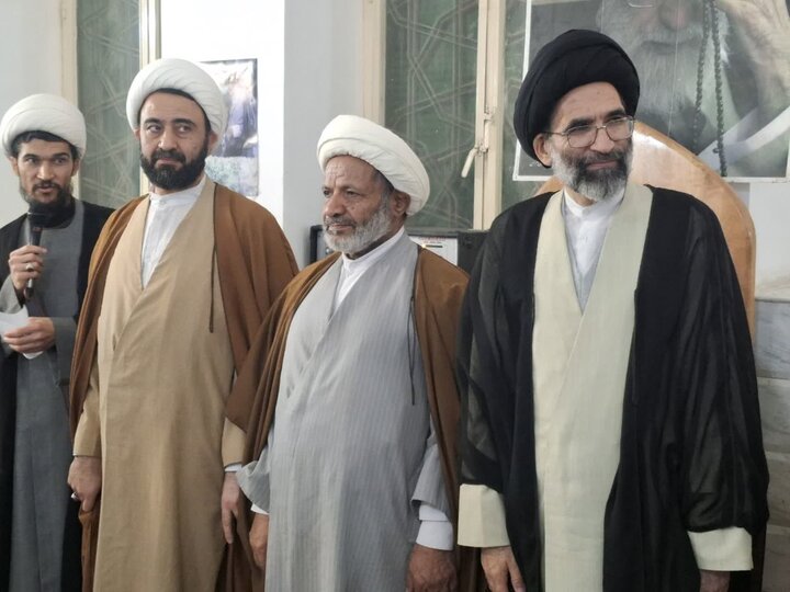 تصاویر/ آئین عمامه گذاری 11طلبه مدارس آیت الله اعتمادی کاشان