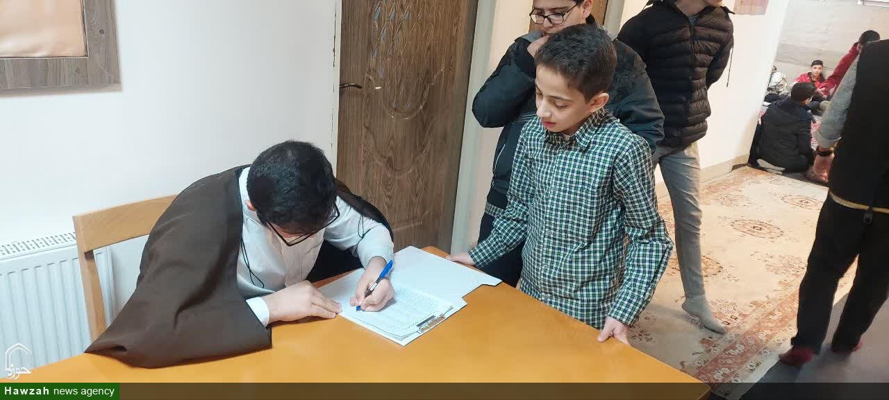 مسابقات قرآن و عترت آموزش‌وپرورش در مدرسه علمیه شیخ علیخان زنگنه تویسرکان