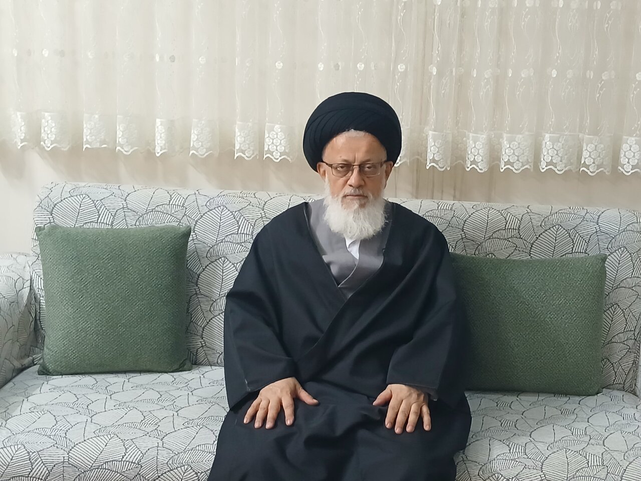 شناخت دقیق دشمن و پاسخ حکیمانه، اولویت امروز حوزویان است