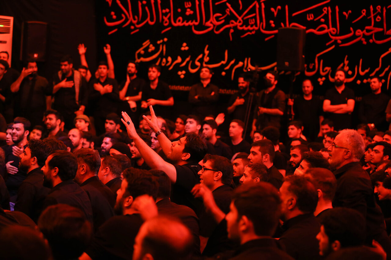 منابر حسینی باید پرچم‌دار مطالبه‌گری باشند