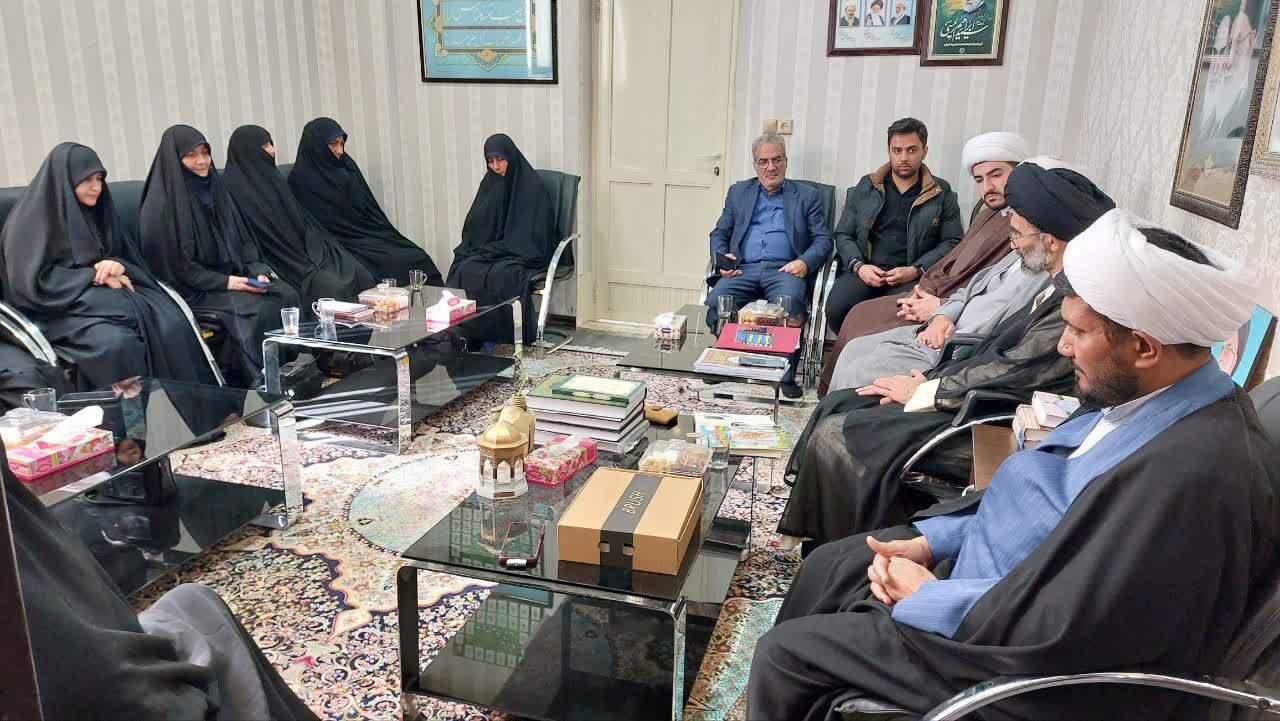 خبرنگار خبرگزاری حوزه در منطقه کاشان تجلیل شد