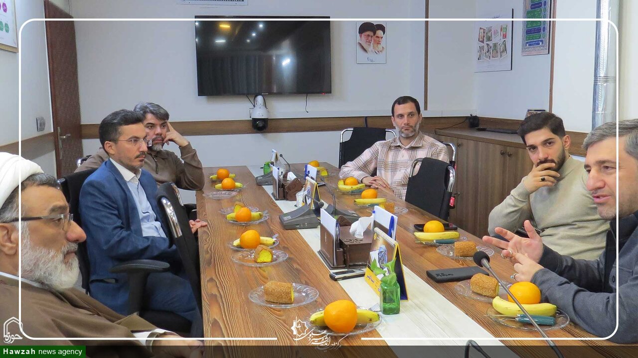 بازدید دبیر شورای عالی انقلاب فرهنگی از مرکز احیای اندیشه و سیره علوی+تصاویر