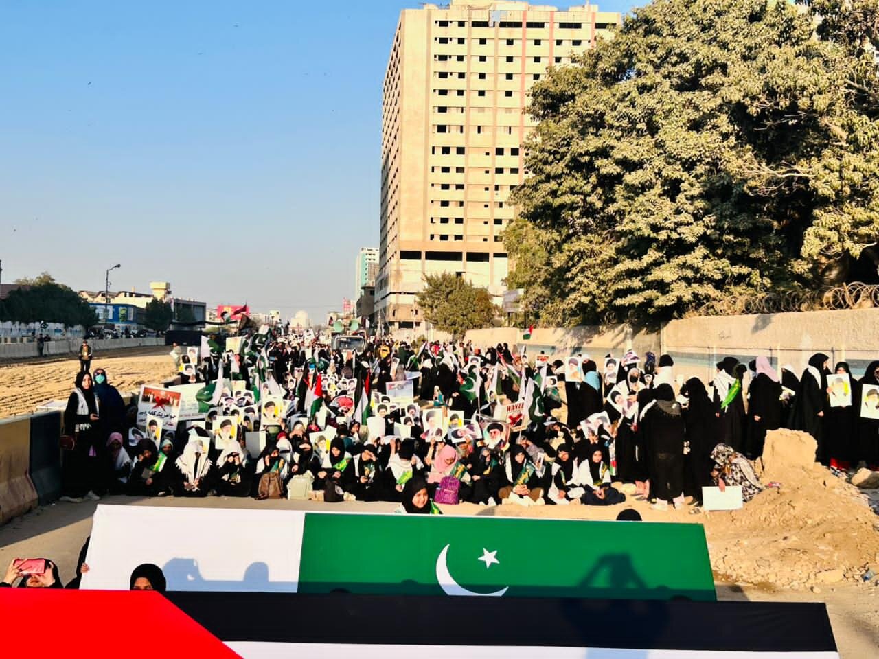 ایران پر کسی بھی امریکی حملے کو پاکستان پر حملہ تصور کیا جائے گا، پاکستانی عوام انقلابِ اسلامی کے ساتھ ہیں، مقررین