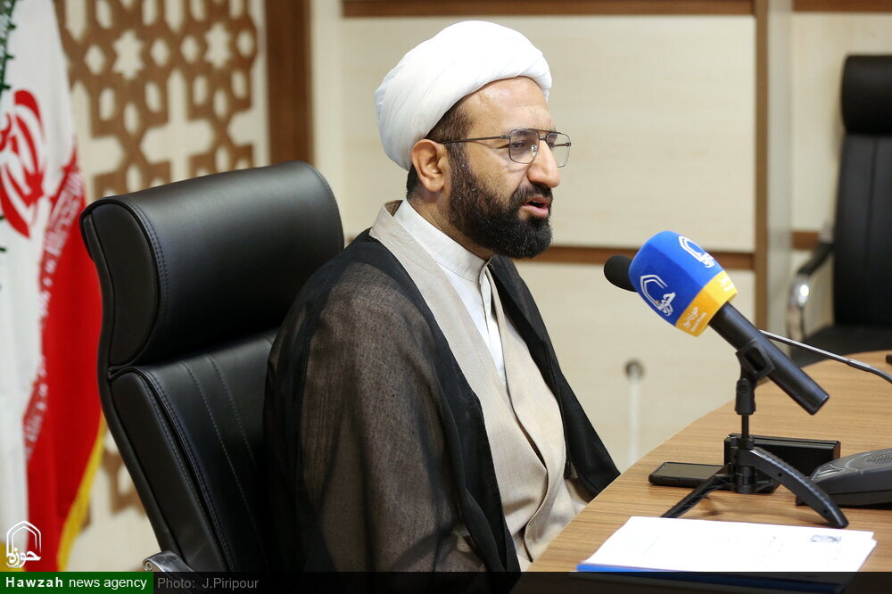 معاون امور طلاب و دانش‌آموختگان حوزه علمیه وارد جزیره قشم شد