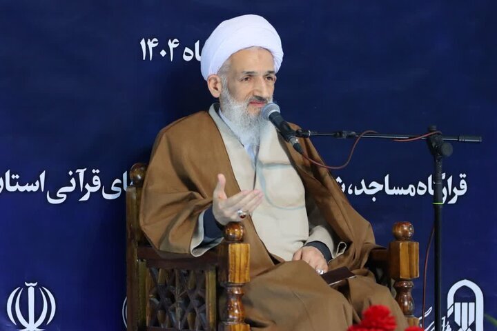 روحانیون پیام دین را با قوت و روشنگری منتقل کنند