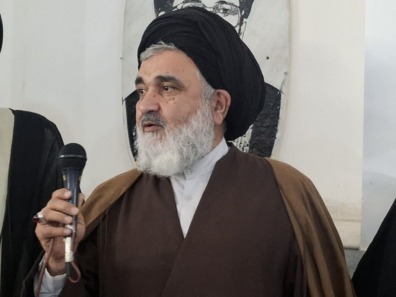 جشن عمامه گذاری طلاب مدارس علمیه مرحوم اعتمادی برگزار شد