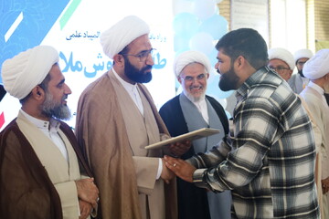 تصاویر/ همایش  خانواده طلاب و تجلیل از نفرات برتر مدرسه علمیه حضرت ابوالفضل(ع)