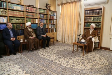 مدیریت شهری به مسائل فرهنگی و معنوی مردم توجه کند