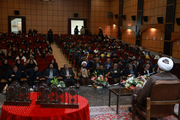 تصاویر / اجلاس سراسری نماز در شهرستان بهار