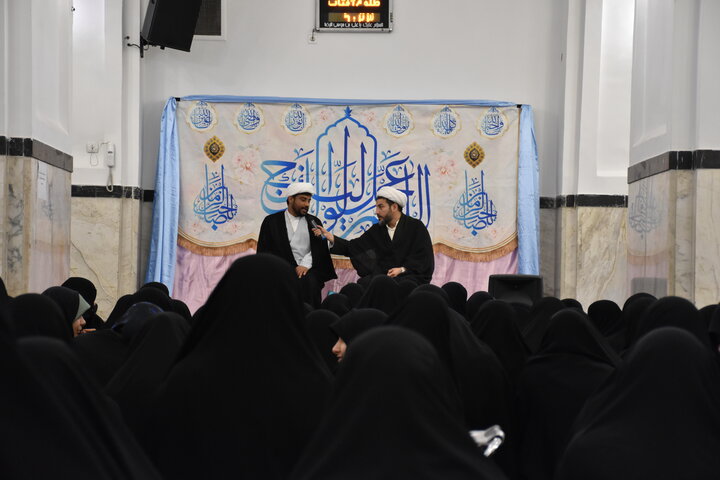 مراسم افتتاحیه اعتکاف طلبگی ۴۵۰ نفر از طلاب خواهر حوزه علمیه خراسان در حرم مطهر رضوی