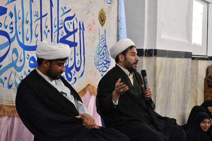 مراسم افتتاحیه اعتکاف طلبگی ۴۵۰ نفر از طلاب خواهر حوزه علمیه خراسان در حرم مطهر رضوی