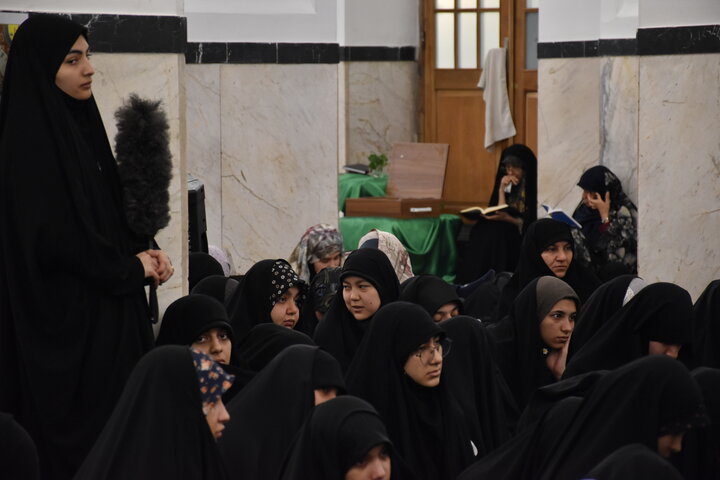 برگزاری درس اخلاق حجت‌الاسلام والمسلمین نظافت در جمع طلاب معتکف حرم مطهر رضوی