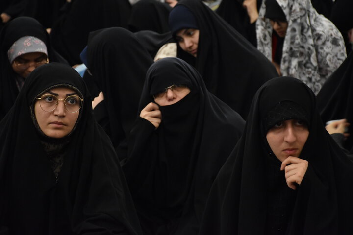 برگزاری درس اخلاق حجت‌الاسلام والمسلمین نظافت در جمع طلاب معتکف حرم مطهر رضوی