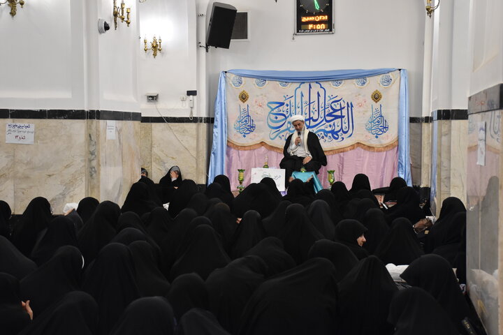 برگزاری درس اخلاق حجت‌الاسلام والمسلمین نظافت در جمع طلاب معتکف حرم مطهر رضوی
