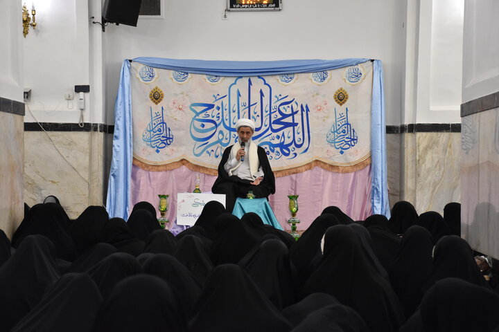 برگزاری درس اخلاق حجت‌الاسلام والمسلمین نظافت در جمع طلاب معتکف حرم مطهر رضوی