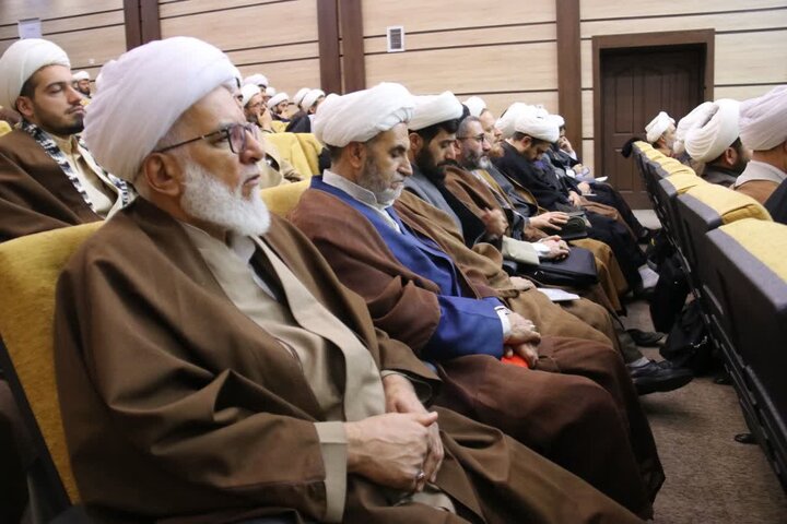 تصاویر/ اولین دوره آموزشی و توانمندسازی امامان مساجد طرح محراب استان آذربایجان غربی