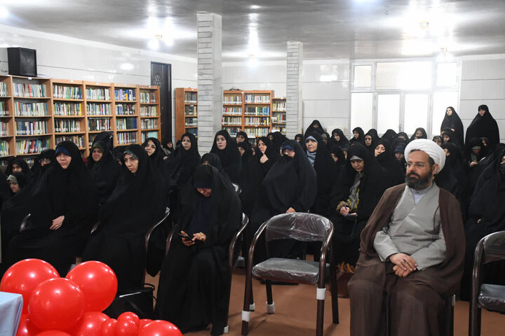 تصاویر/ نشست توانمندسازی بانوان فعال فرهنگی مساجد خوی