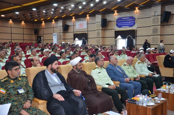 تصاویر/ دیدار امام جمعه بوشهر با پرسنل فراجا در بوشهر