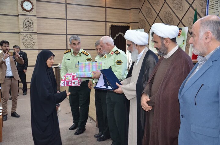 تصاویر/ دیدار امام جمعه بوشهر با پرسنل فراجا در بوشهر