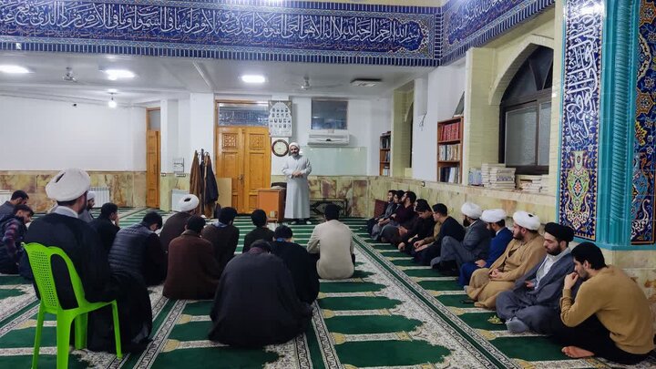 تصاویر/ ویژه برنامه پاسخ به شبهات ولایت فقیه در شهرستان لنگرود