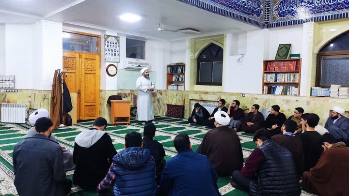 تصاویر/ ویژه برنامه پاسخ به شبهات ولایت فقیه در شهرستان لنگرود