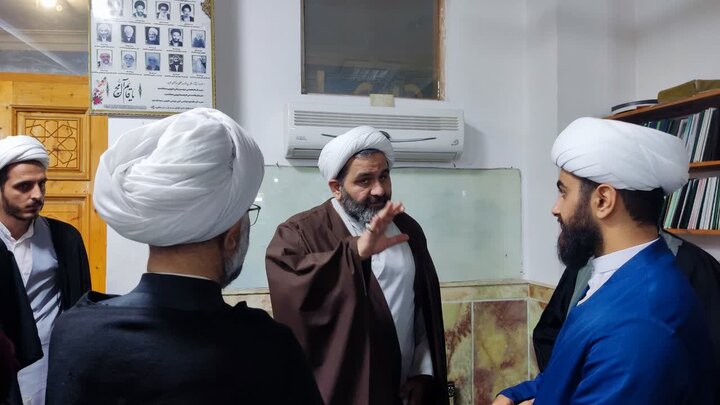 تصاویر/ ویژه برنامه پاسخ به شبهات ولایت فقیه در شهرستان لنگرود