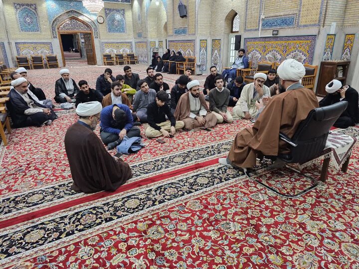 تصاویر/ جلسه درس اخلاق در مدرسه میرزا جعفر مشهد مقدس