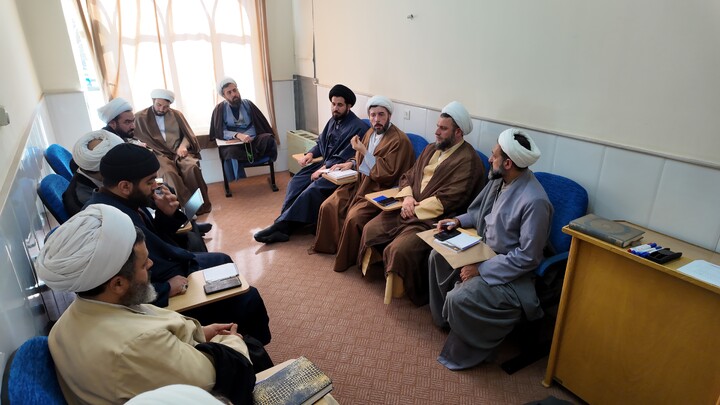 تصاویر / دومین اجلاسیه سالانه راهنمایان تهذیبی تربیتی مدارس علمیه کشور - 1