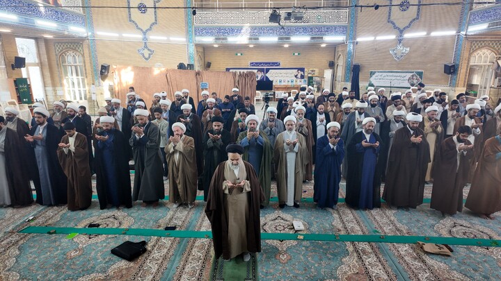 تصاویر / دومین اجلاسیه سالانه راهنمایان تهذیبی تربیتی مدارس علمیه کشور - 1