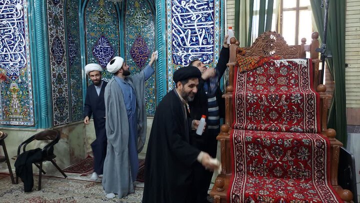 تصاویر/ غبارروبی مساجد بیجار در آستانه ماه میهمانی خدا