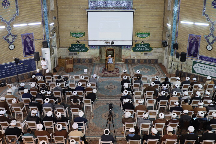 تصاویر / دومین اجلاسیه سالانه راهنمایان تهذیبی تربیتی مدارس علمیه کشور - 2