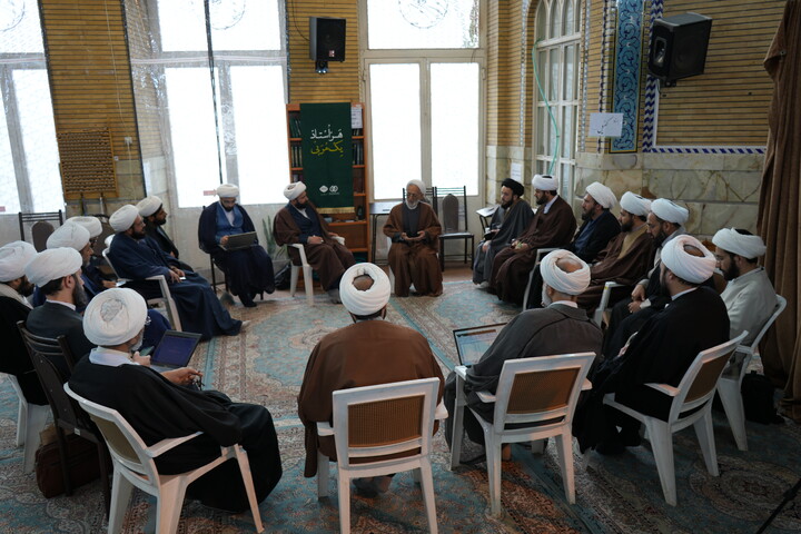 تصاویر / دومین اجلاسیه سالانه راهنمایان تهذیبی تربیتی مدارس علمیه کشور - 2