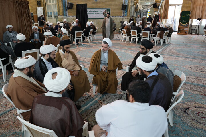 تصاویر / دومین اجلاسیه سالانه راهنمایان تهذیبی تربیتی مدارس علمیه کشور - 2