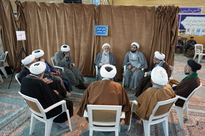 تصاویر / دومین اجلاسیه سالانه راهنمایان تهذیبی تربیتی مدارس علمیه کشور - 2