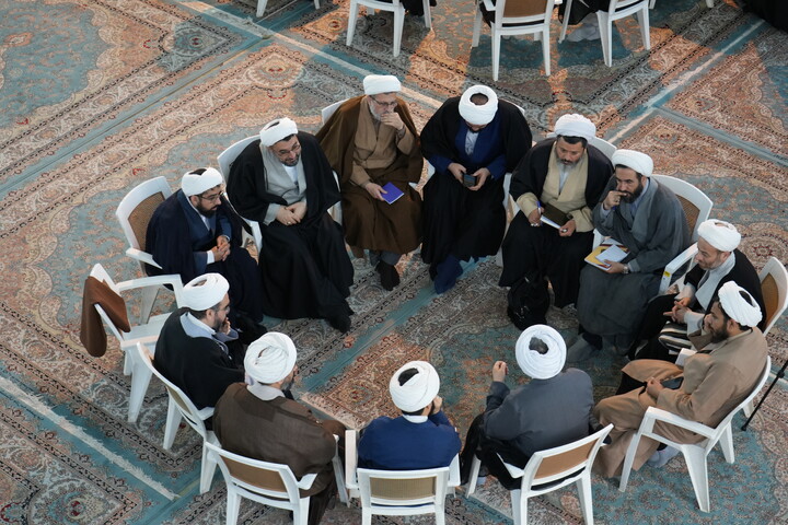 تصاویر / دومین اجلاسیه سالانه راهنمایان تهذیبی تربیتی مدارس علمیه کشور - 2