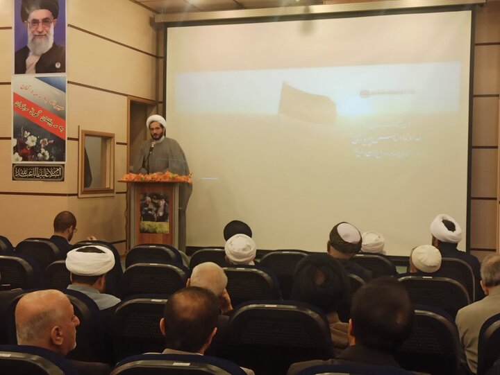 تصاویر/نشست سفیران زندگی با آیه‌ها در کامیاران؛ تأکید بر تقویت فعالیت‌های قرآنی