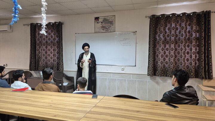 تصاویر/ درس اخلاق نماینده ولی فقیه در کاشان