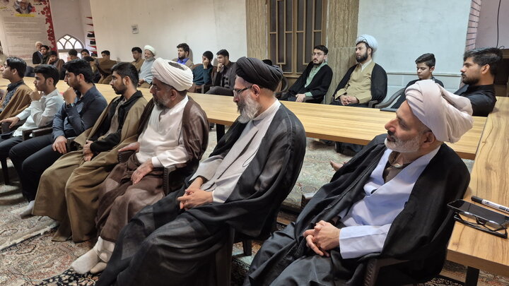 تصاویر/ درس اخلاق نماینده ولی فقیه در کاشان