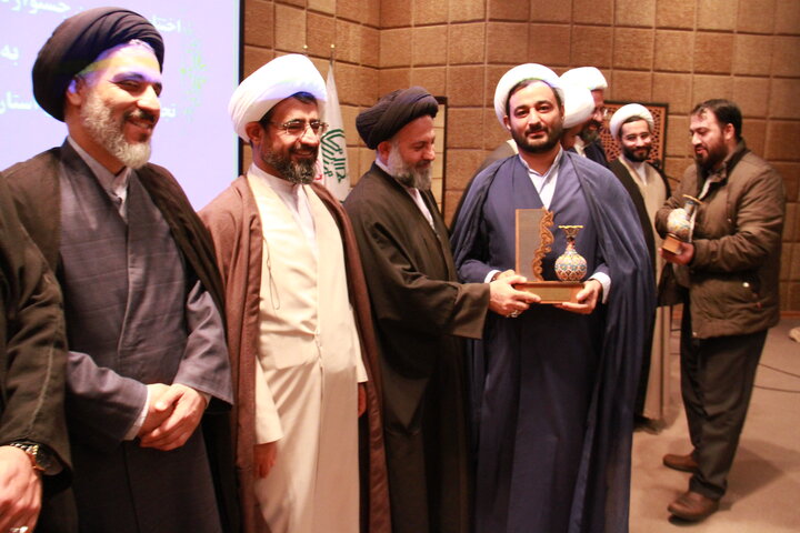 تصاویر/ اختتامیه هشتمین جشنواره استانی علامه حلی(ره) چهارمحال و بختیاری
