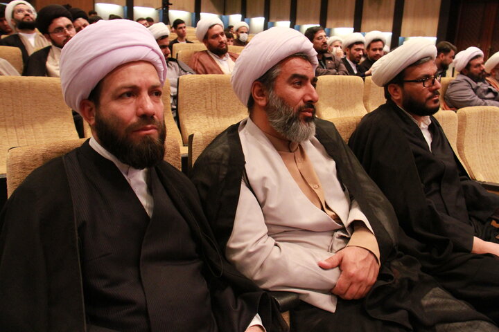 تصاویر/ اختتامیه هشتمین جشنواره استانی علامه حلی(ره) چهارمحال و بختیاری
