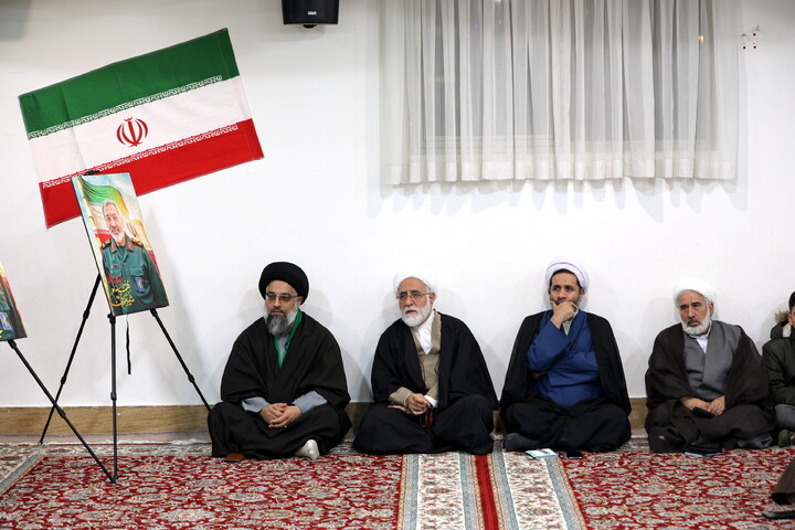 جلسه تبیینی برای دوره دانش افزایی مدیران مدارس حوزه علمیه قم در مشهد مقدس