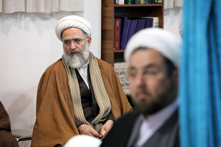 جلسه تبیینی برای دوره دانش افزایی مدیران مدارس حوزه علمیه قم در مشهد مقدس