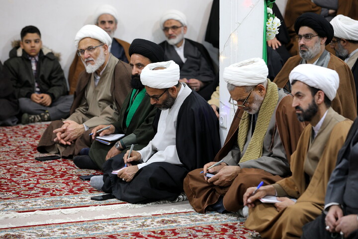 جلسه تبیینی برای دوره دانش افزایی مدیران مدارس حوزه علمیه قم در مشهد مقدس