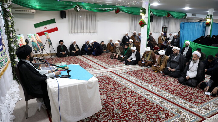 جلسه تبیینی برای دوره دانش افزایی مدیران مدارس حوزه علمیه قم در مشهد مقدس