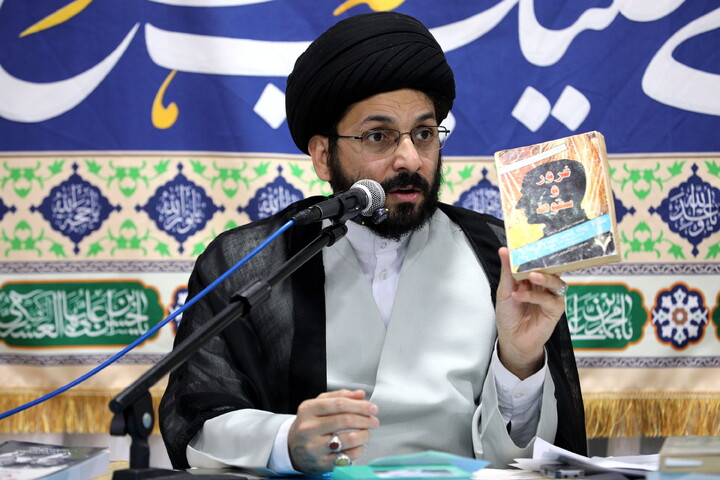 جلسه تبیینی برای دوره دانش افزایی مدیران مدارس حوزه علمیه قم در مشهد مقدس