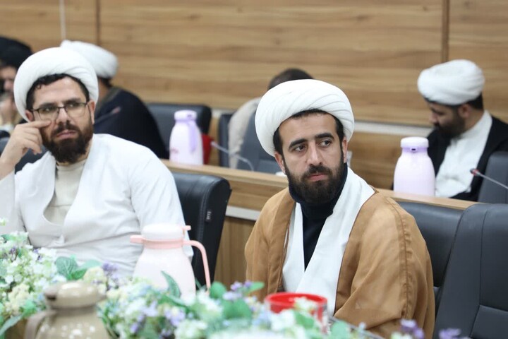 تصاویر/ گردهمایی ائمه جماعات و مبلغین شهرستان سمنان با حضور نماینده ولی‌فقیه در استان