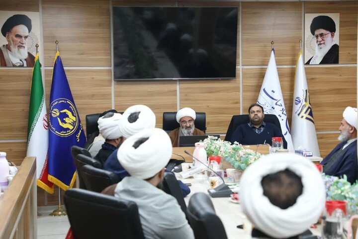 تصاویر/ گردهمایی ائمه جماعات و مبلغین شهرستان سمنان با حضور نماینده ولی‌فقیه در استان