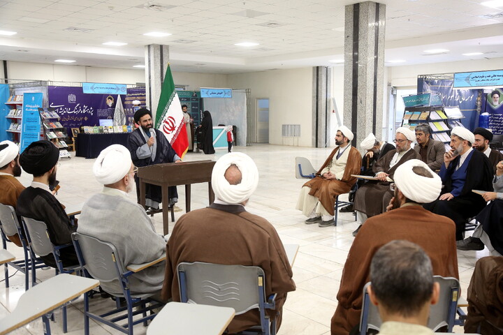 تصاویر/ نخستین نمایشگاه تخصصی اقتصاد اسلامی