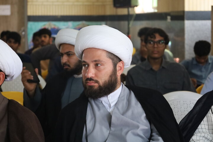 تصاویر/دیدار معاون امورطلاب و دانش‌آموختگان حوزه های علمیه با طلاب و والدین مدرسه علمیه حضرت ابوالفضل (ع) بندرعباس