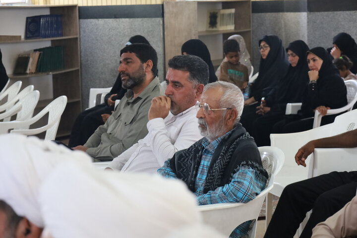 تصاویر/دیدار معاون امورطلاب و دانش‌آموختگان حوزه های علمیه با طلاب و والدین مدرسه علمیه حضرت ابوالفضل (ع) بندرعباس